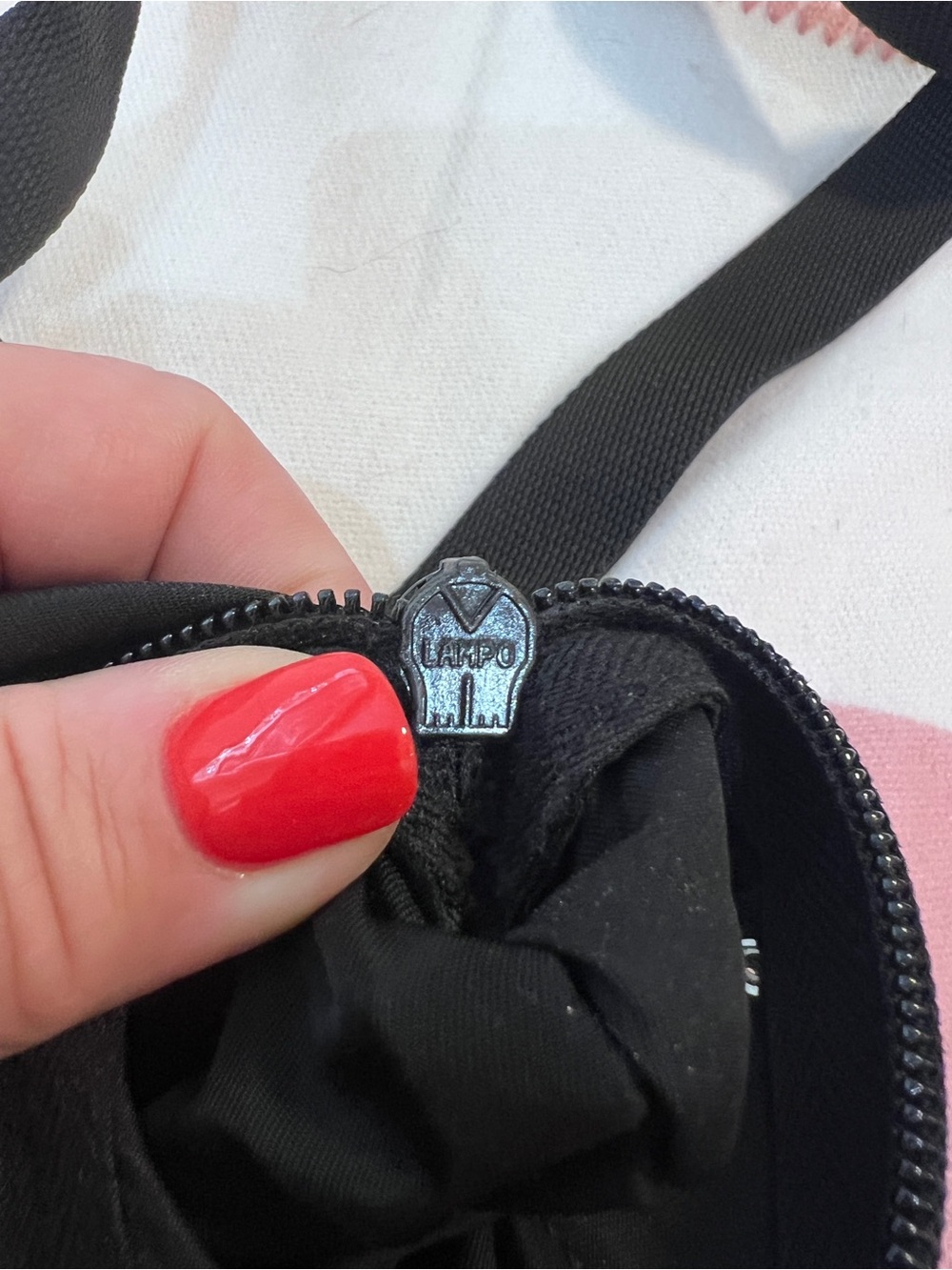 Prada🌟Black Nylon Small Crossbody Bag! Offers? - Picture 12 of 12